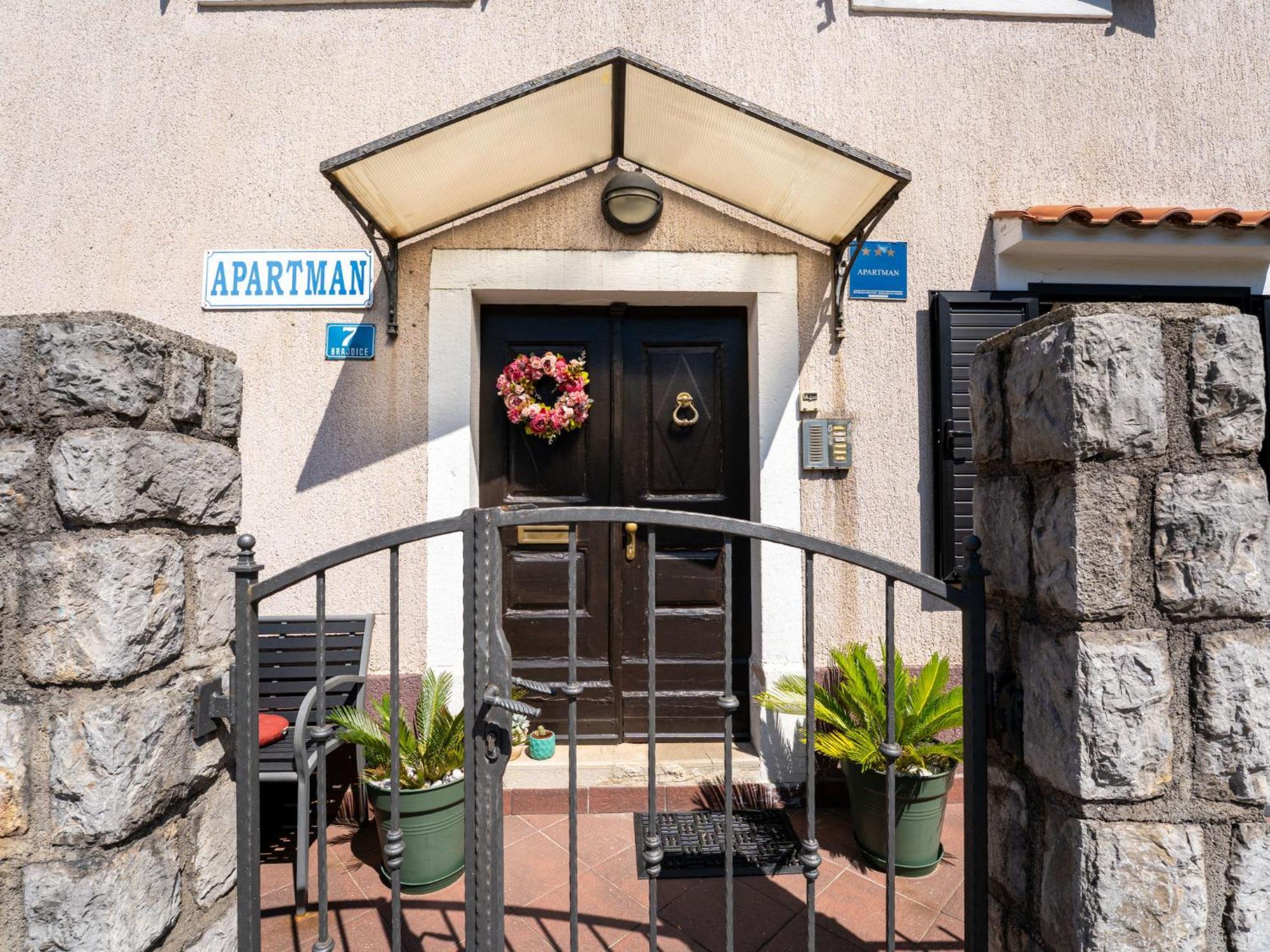Apartment Lovrano-2 By Interhome Exterior foto